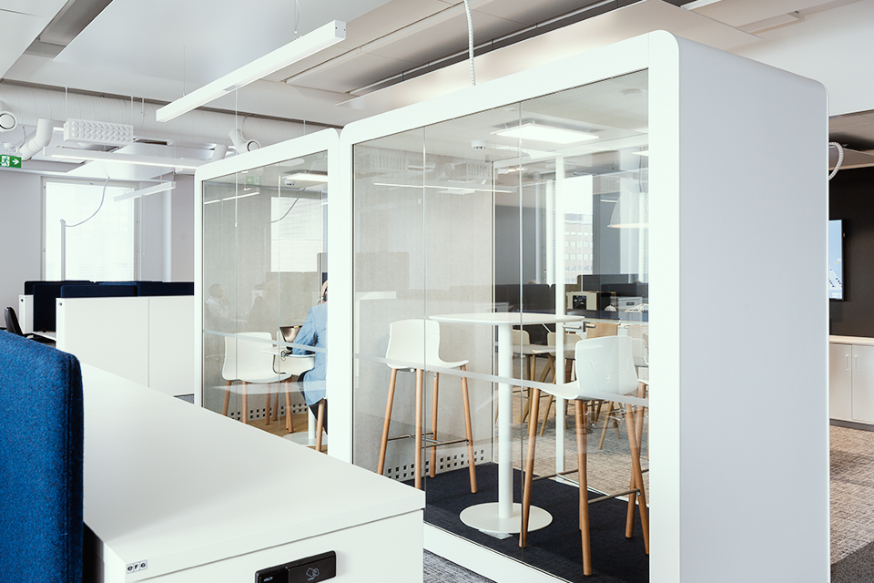 Mobilní, variabilní a interaktivní. Tři esa akustické budky firmy LIKO-S