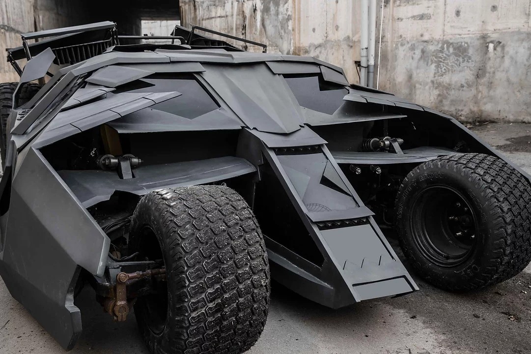 Elektromobilita se nevyhýbá ani superhrdinům, první skutečný Batmobil se nabíjí ze zásuvky