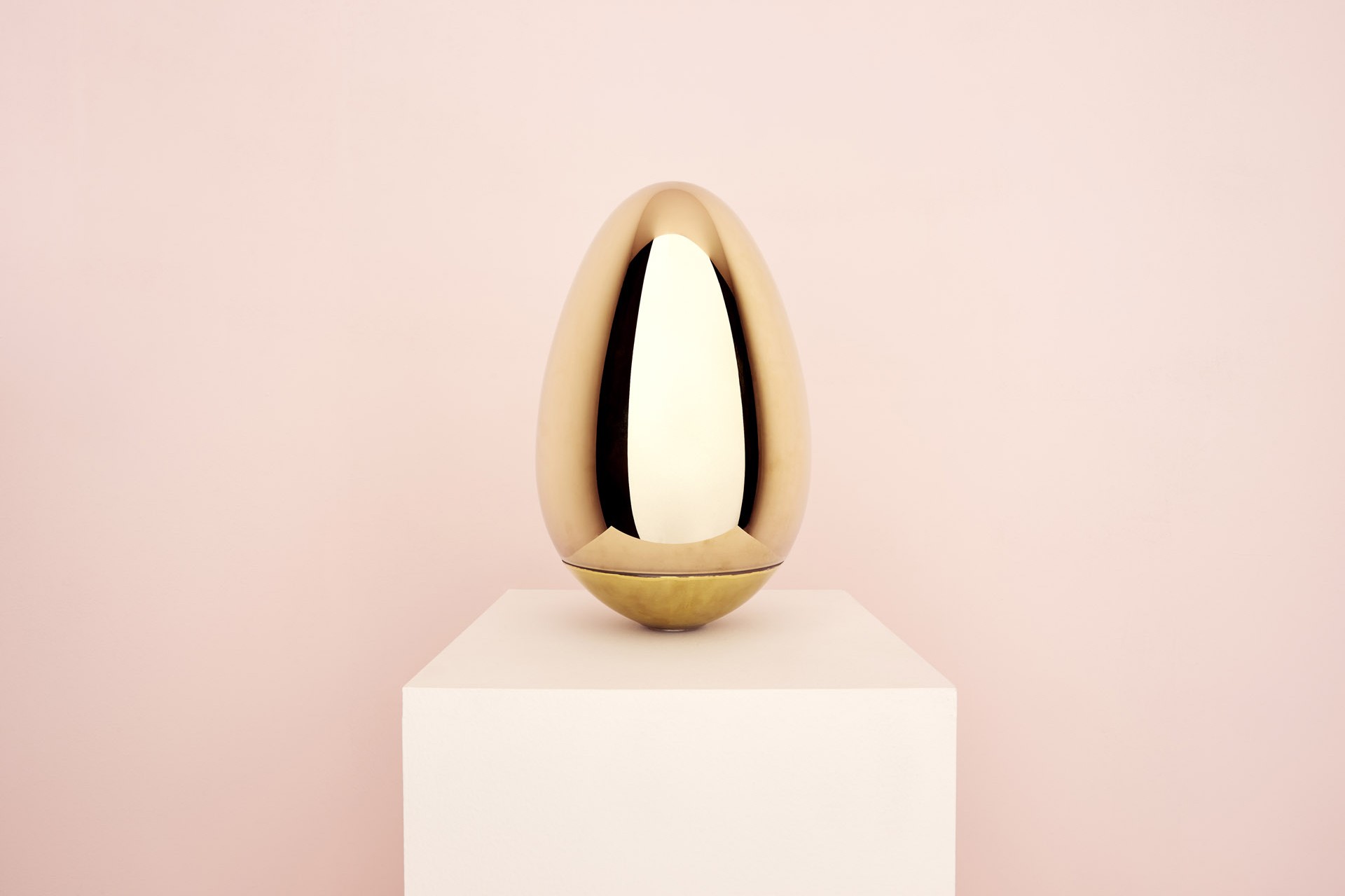 Birth of Light. Jaroslav Bejvl hovoří o zrození svítidla