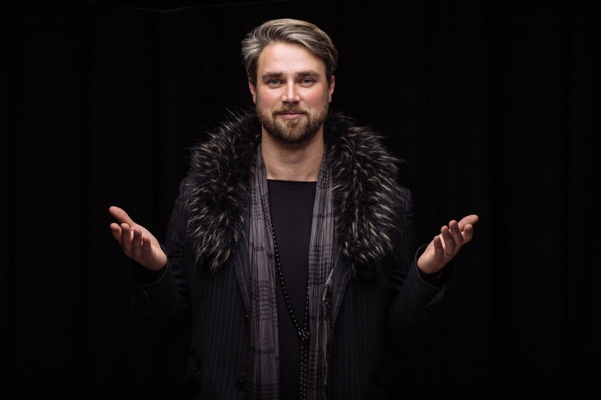 Podcast: Půlku hotelu jsem odvez na Vespě, říká Adam Vodička z Anybody