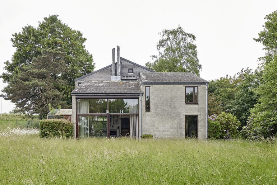 Belgický venkovský brutalismus na prodej