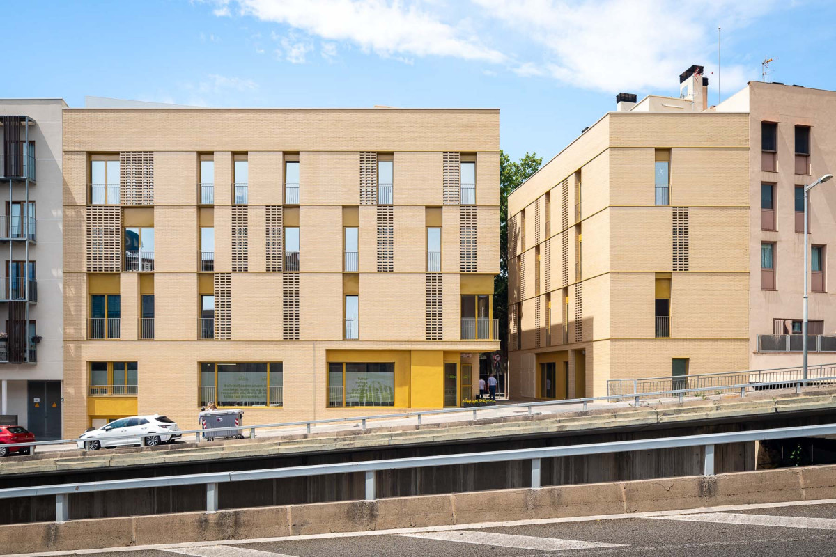 Otevřel azylový dům a denní centrum pro ženy bez domova na památku zavražděné Rosario Endrinal