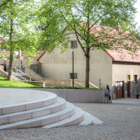 Park mezi školami, Med Arkitekt