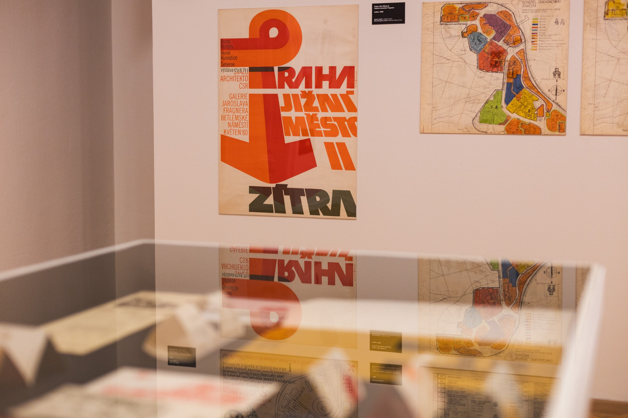 Orientuje se vám dobře v metru? Poděkujte Rathouskému. Jeho dílo vystavuje Moravská galerie