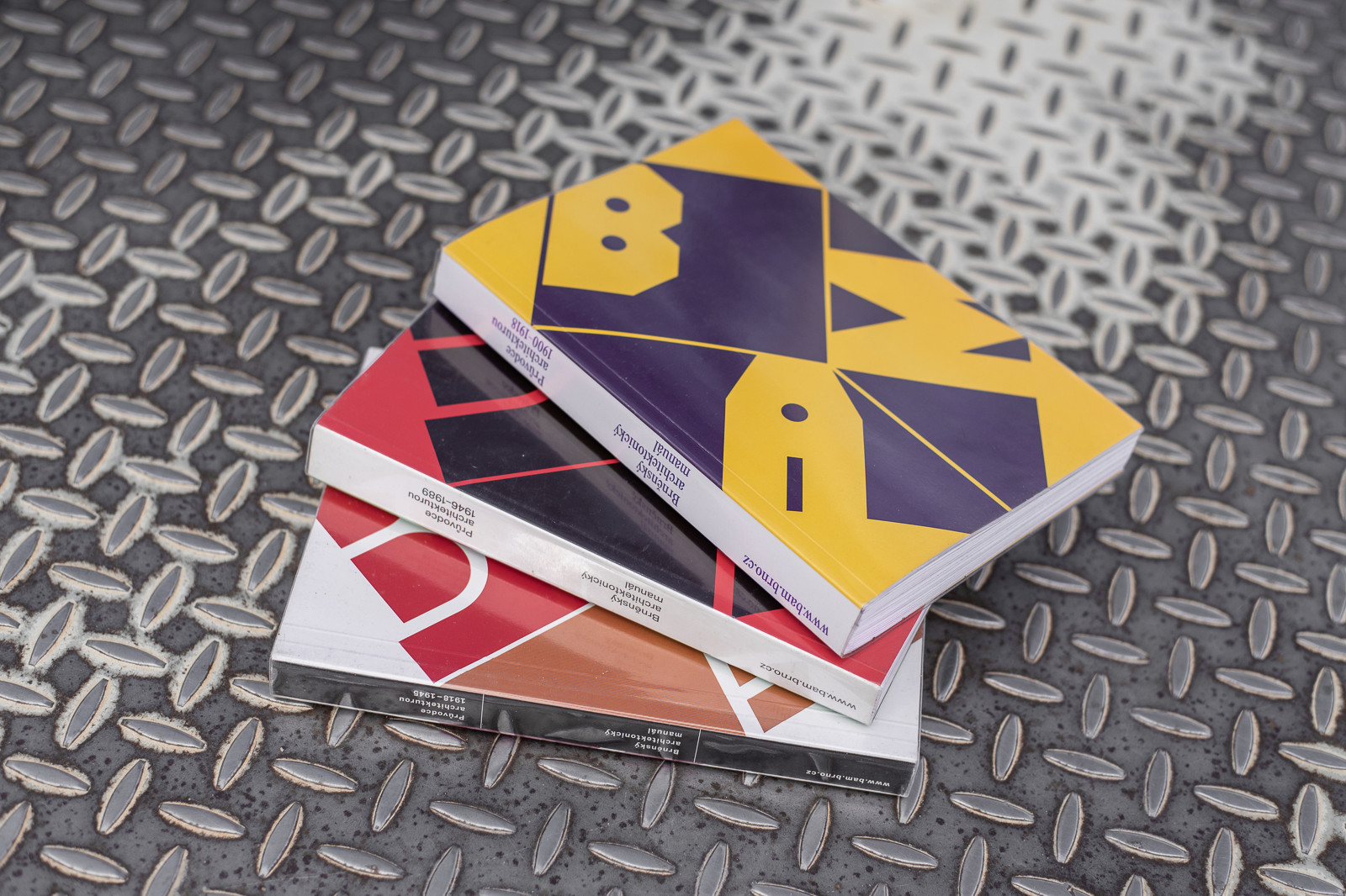 Mezi asanací a koncem monarchie. Brněnský architektonický manuál křtí třetí díl série kultovních průvodců