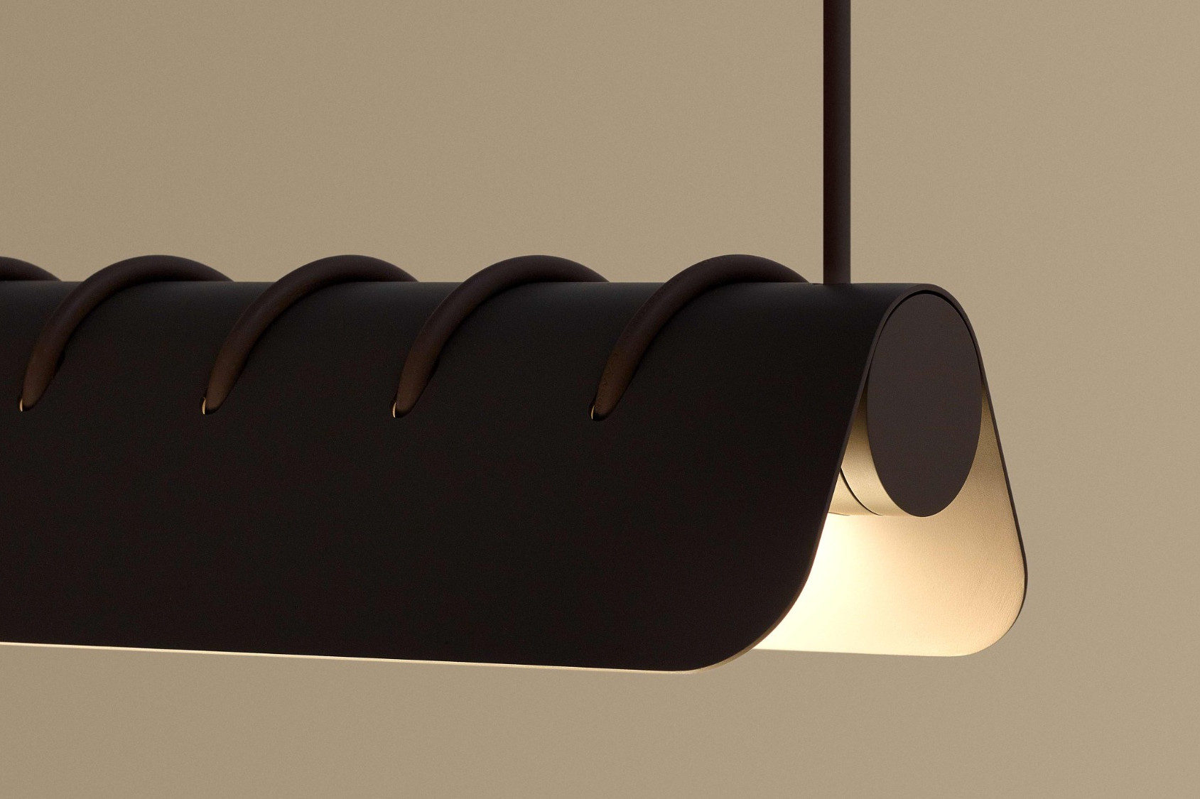 Tento kabel nebude třeba schovávat: Studio BLOND udělalo z problému přednost