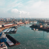 Foto Metropolitný inštitút Bratislavy