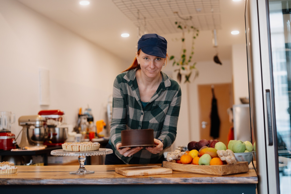 Nebudu nic nahrazovat, když chce někdo míň cukru, ať si ukrojí menší kousek, říká Romana Varmužová z cukrářství Koza&Vanilka