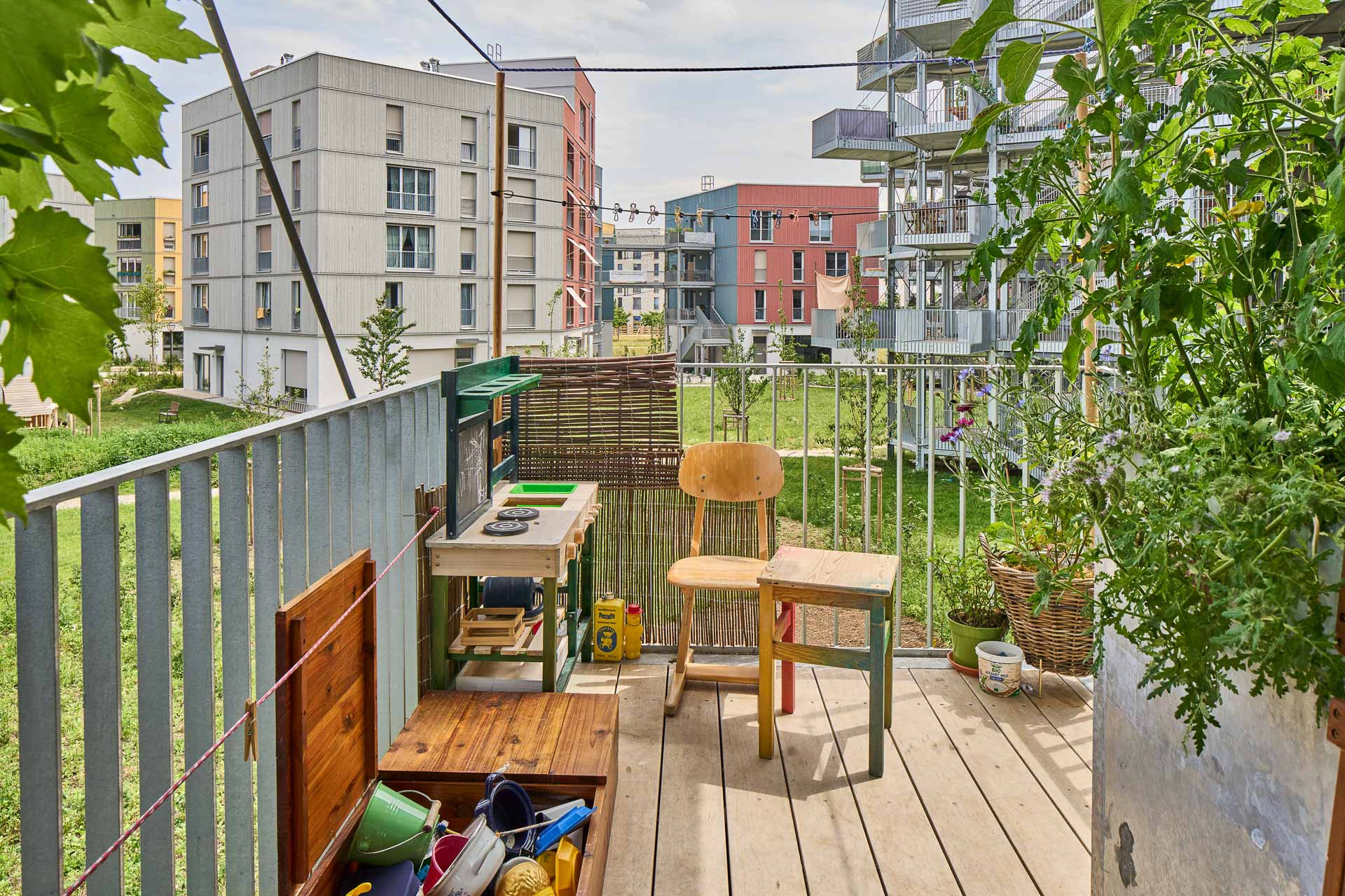 Nová rezidenční čtvrť v Mnichově zavádí městské kolektivní bydlení s pocitem venkovské pospolitosti