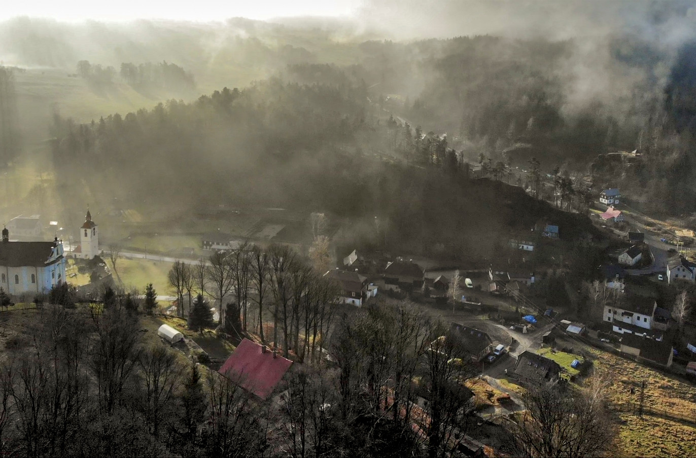 Prodali byt a vzkřísili chátrající chalupu v Lužických horách, dnes si u nich podávají dveře hosté z celého světa