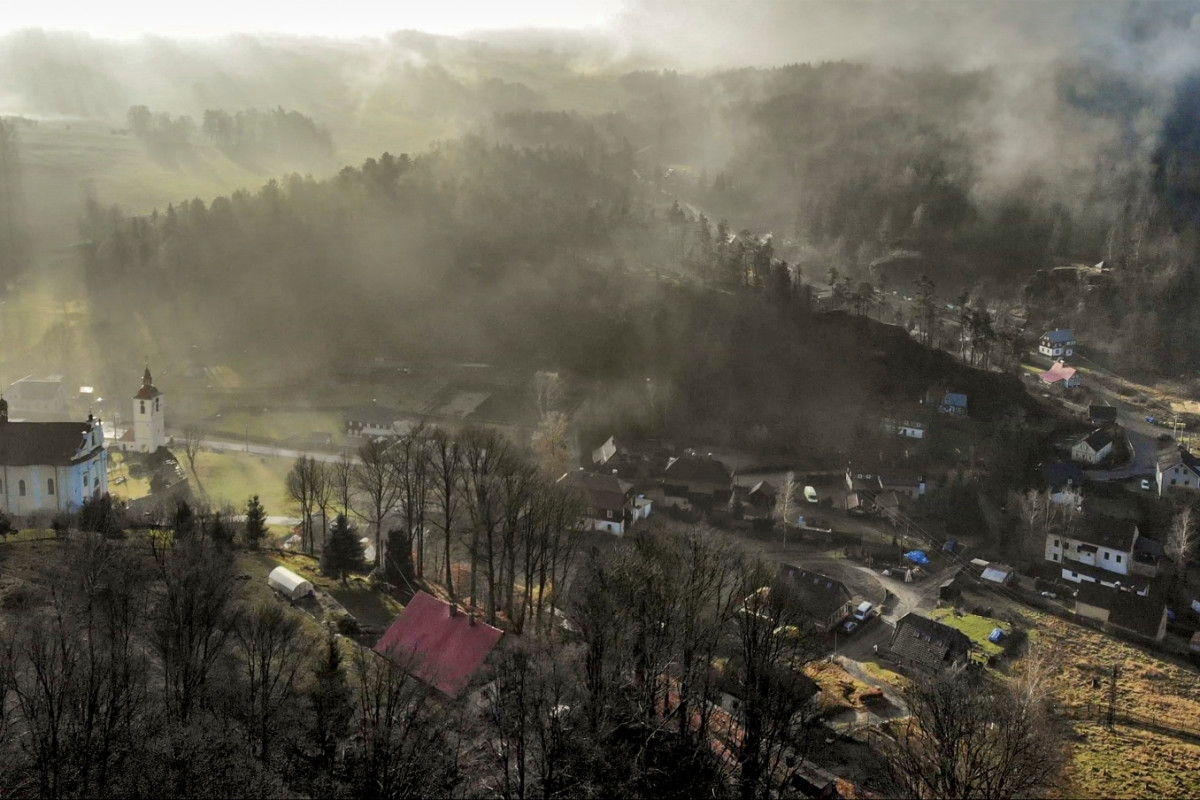 Prodali byt a vzkřísili chátrající chalupu v Lužických horách, dnes si u nich podávají dveře hosté z celého světa